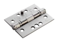 Ball Bearing Fire Rated Security Dog Bolt Door Hinges - Grade 13 - CE / UKCA Marked - Certifire Approved - 120kg Weight Limit - 102mm X 76mm - Satin Stainless Steel