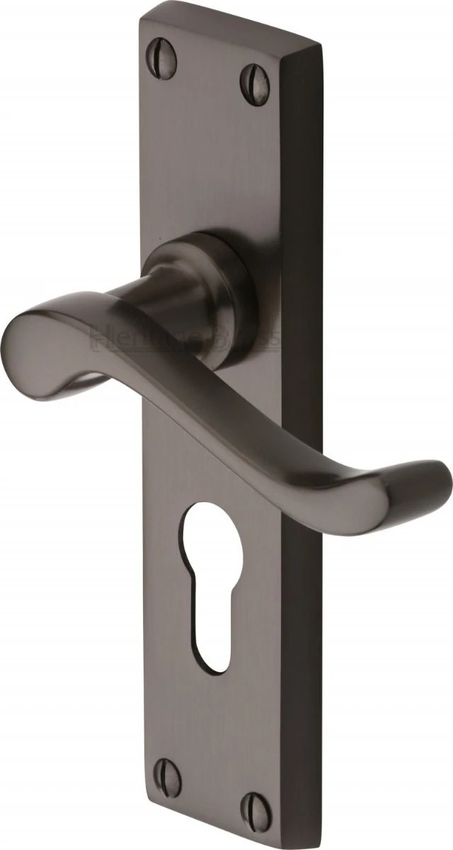Bedford Lever Door Handles On A Backplate - Matt Bronze (Lacquered) - Image 5