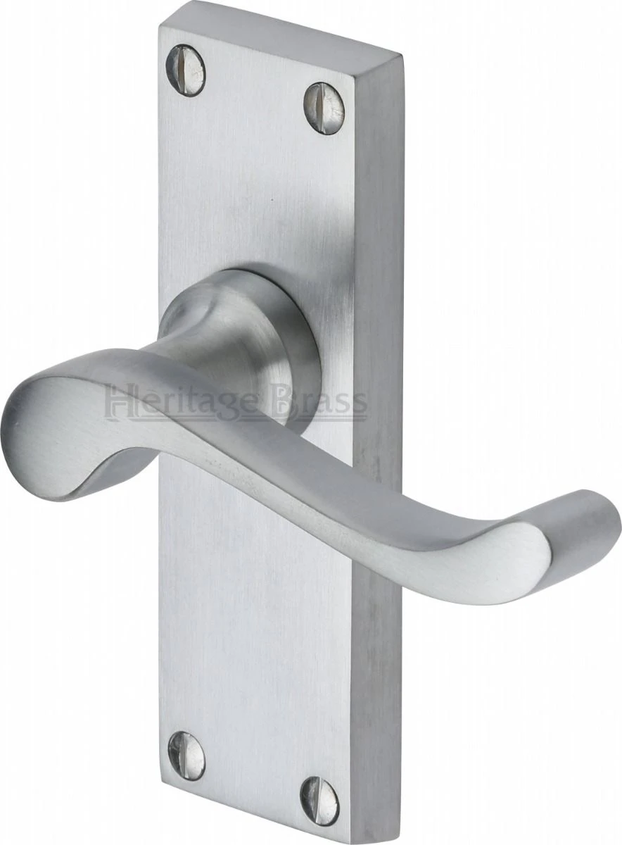 Bedford Lever Door Handles On A Backplate - Satin Chrome - Image 2
