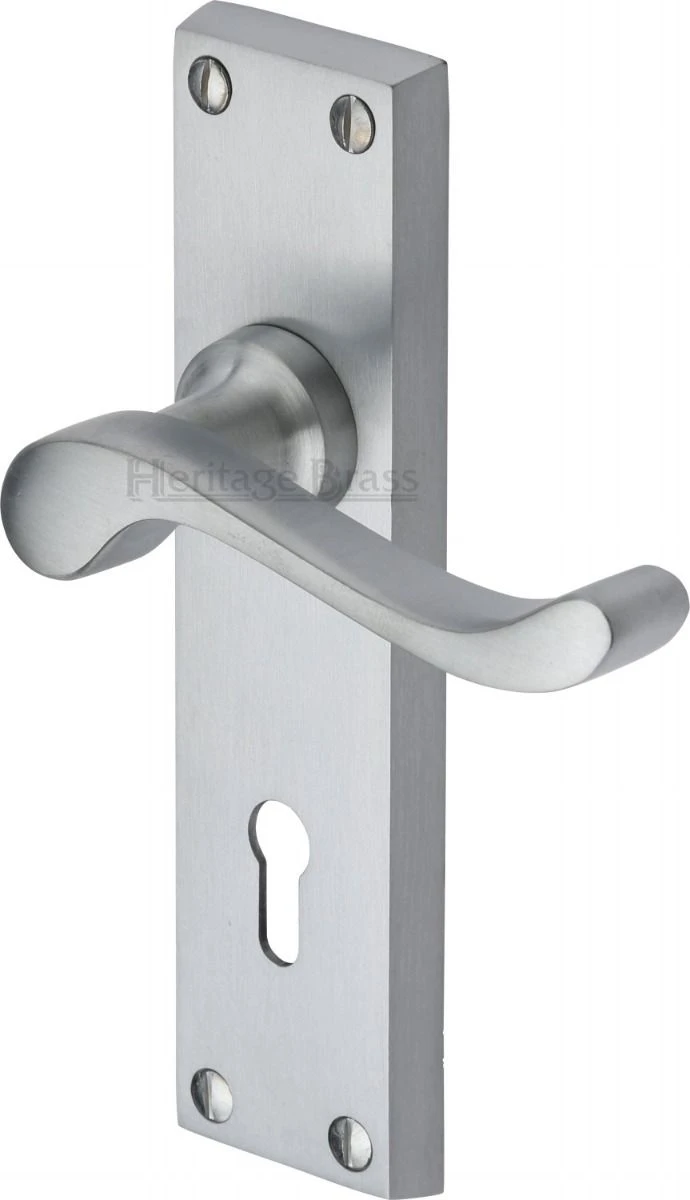 Bedford Lever Door Handles On A Backplate - Satin Chrome