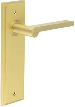 Blade Pattern Lever Handle On A Large Rectangular Backplate - Satin Brass (Lacquered)