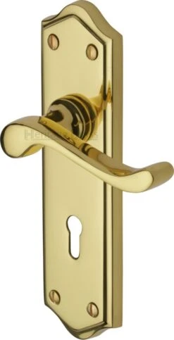 Buckingham Lever Door Handles On A Backplate - Polished Brass (Lacquered)