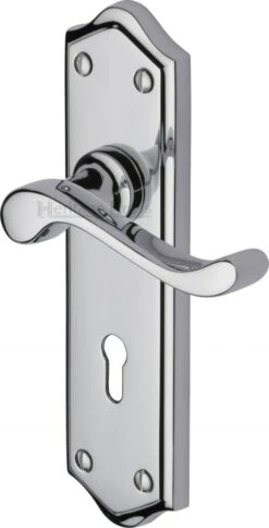 Buckingham Lever Door Handles On A Backplate - Polished Chrome