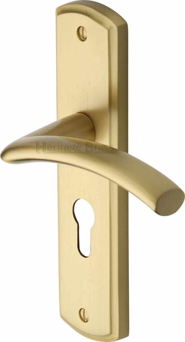 Centaur Lever Door Handles On A Backplate - Satin Brass (Lacquered) - Image 4
