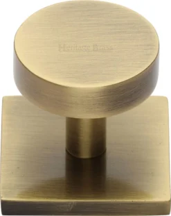 Disc Shaped Cabinet Knob With Square Backplate - 32mm Diameter - Antique Brass (Gloss Lacquered)