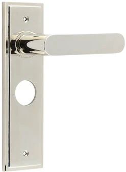 Flat Front Pattern Lever Handle With Rounded End On A Large Rectangular Backplate - Polished Nickel