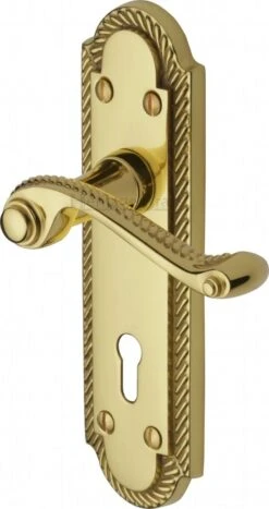 Gainsborough Lever Door Handles On A Backplate - Polished Brass (Lacquered)