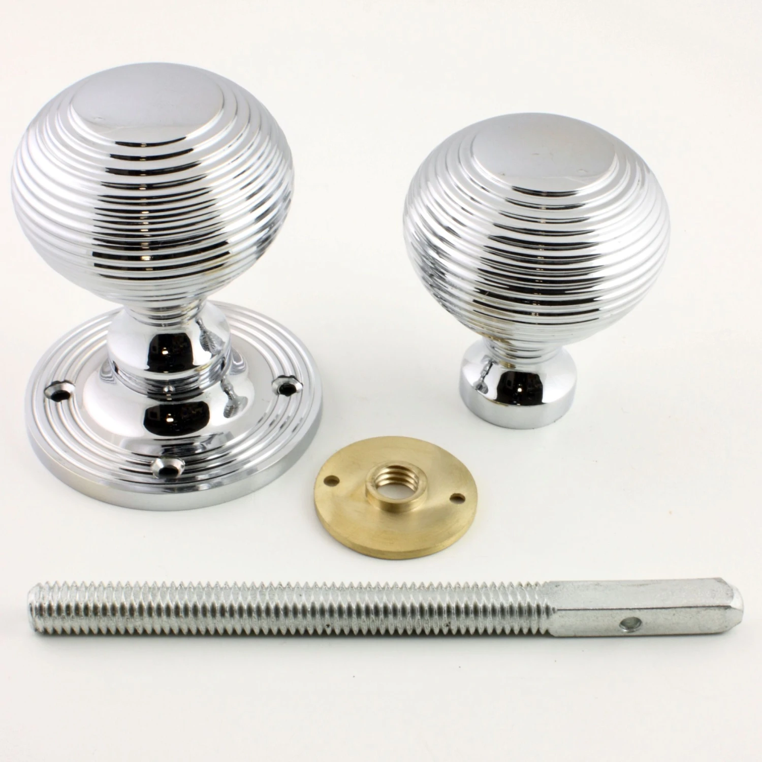 Queen Anne Style Reeded Rim Knob Set - Polished Chrome - Image 3