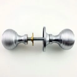 Reeded Pattern "Queen Anne Style" Rim Knob Set - (For Use With Rim Locks) - Satin Chrome
