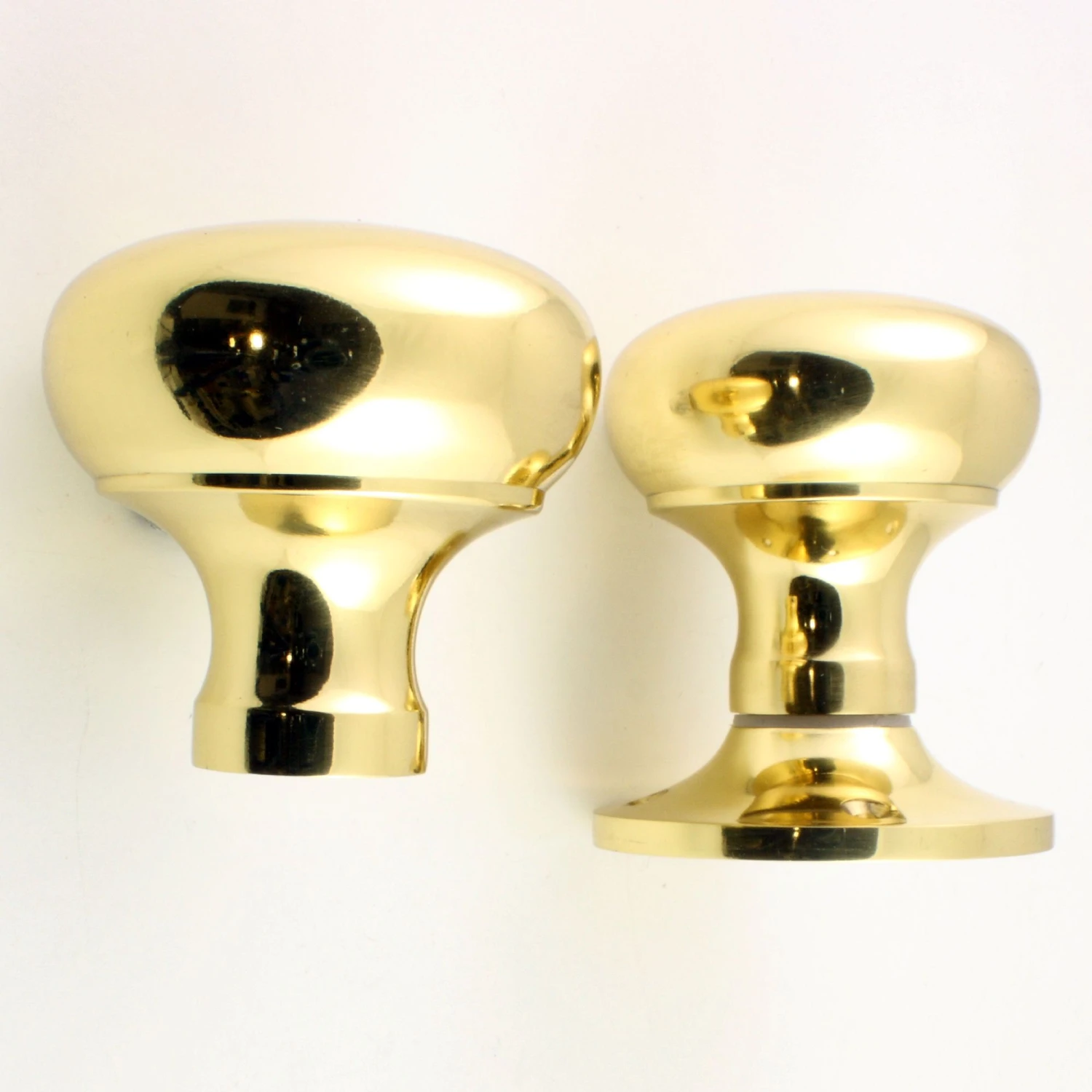 Architectural Quality Mushroom Shape Rim Knob Set - Polished Brass (Lacquered) - Image 6
