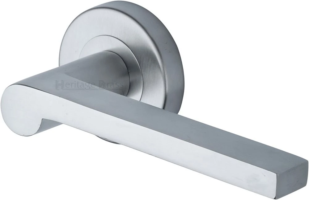 Metro Century Lever Handle On Round Rose - Satin Chrome