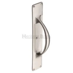 Bow Shape Pull Handle On Heavy Cast Backplate - Face Fixed - Satin Nickel