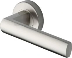 Poseidon Lever Handle On Round Rose - Satin Nickel