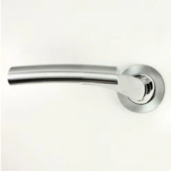 Arkus Lever Handles On Rose - Dual Finish Satin & Polished Chrome - Suitable For Use With FD30 / FD60 Fire Doors