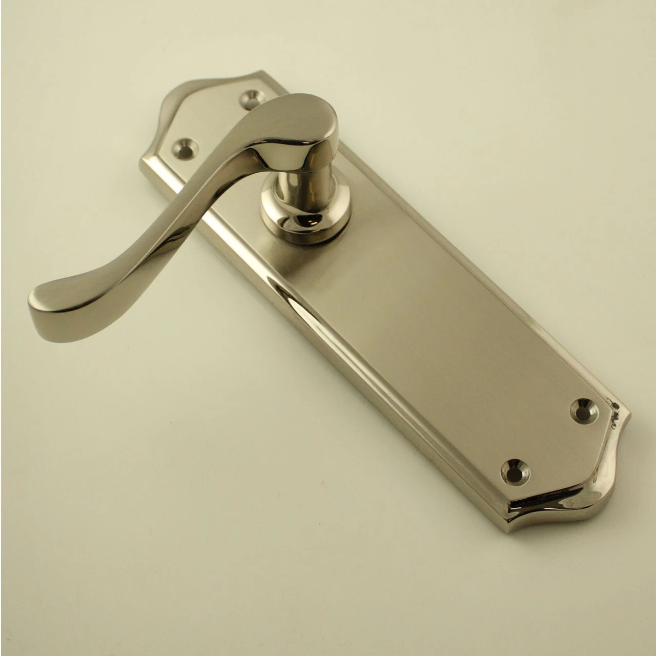 Buckingham Lever Handle Suite - Dual Finish - Satin Nickel & Polished Nickel - Image 3