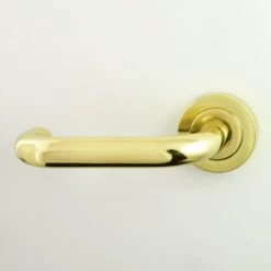 Return To Door Safety Lever - Polished Brass Plated - Suitable For Use With FD30 / FD60 Fire Doors