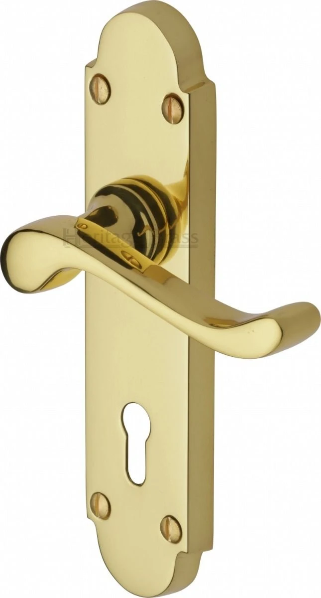 Savoy Lever Door Handles On A Backplate - Polished Brass (Lacquered)