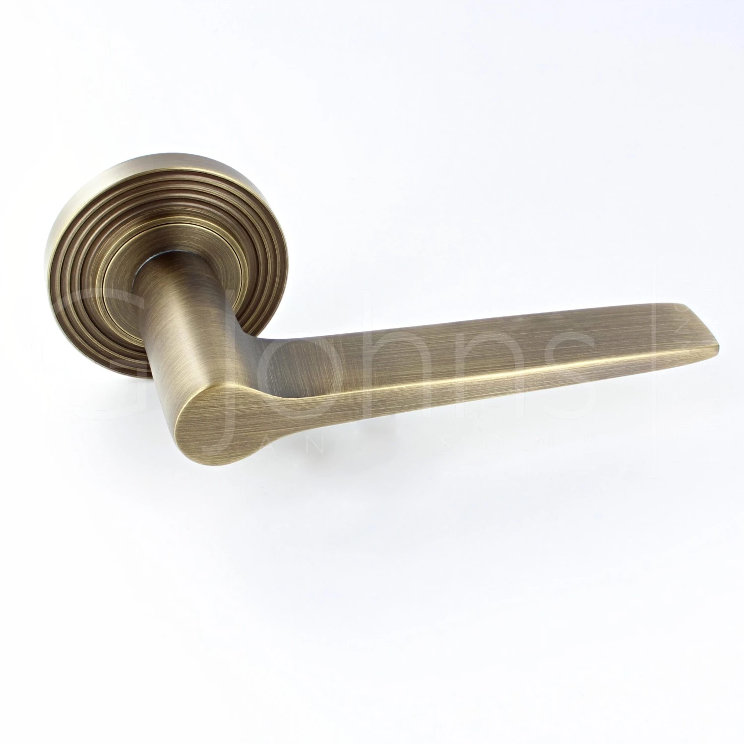 Tapered Pattern Lever Handles With Reeded Round Rose - Suitable For Use With FD30 / FD60 Fire Doors - Antique Brass (Lacquered)
