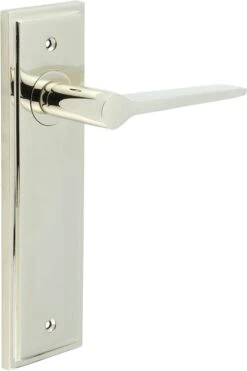 Tappered Pattern Lever Handle On A Large Rectangular Backplate - Polished Nickel