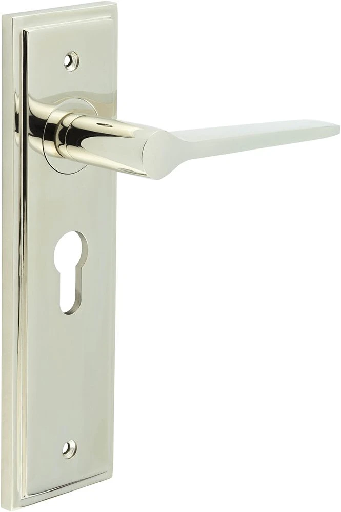Tappered Pattern Lever Handle On A Large Rectangular Backplate - Polished Nickel - Image 3