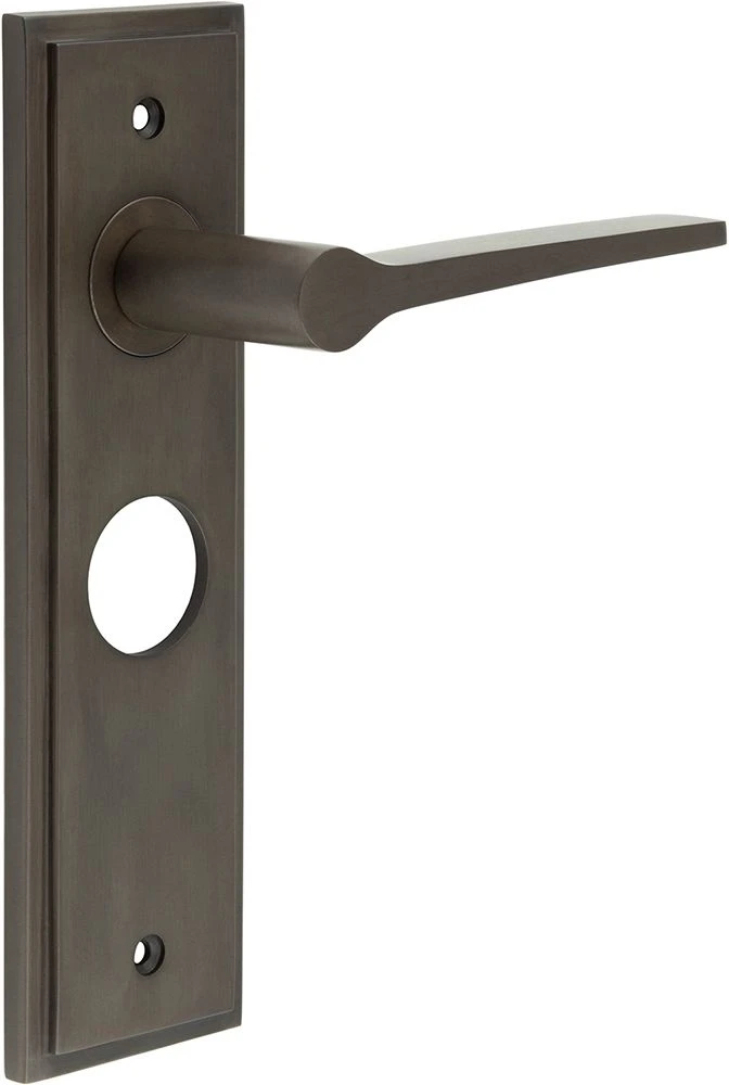 Tappered Pattern Lever Handle On A Large Rectangular Backplate - Dark Bronze (Lacquered) - Image 4