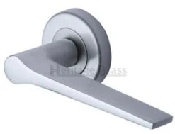 Gio Lever On Round Rose Lever Handles - Satin Chrome