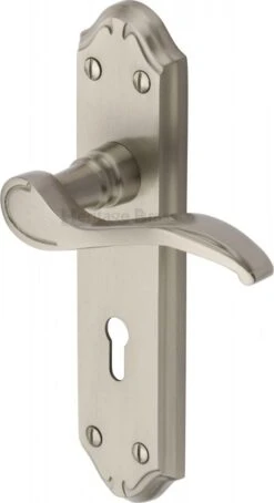 Verona Lever Door Handles On A Backplate - Satin Nickel