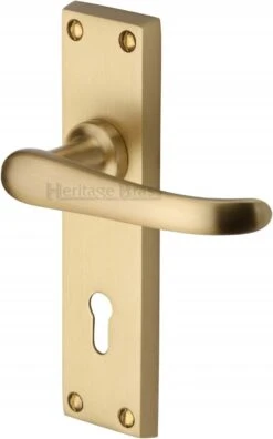 Windsor Lever Door Handles On A Backplate - Satin Brass (Lacquered)